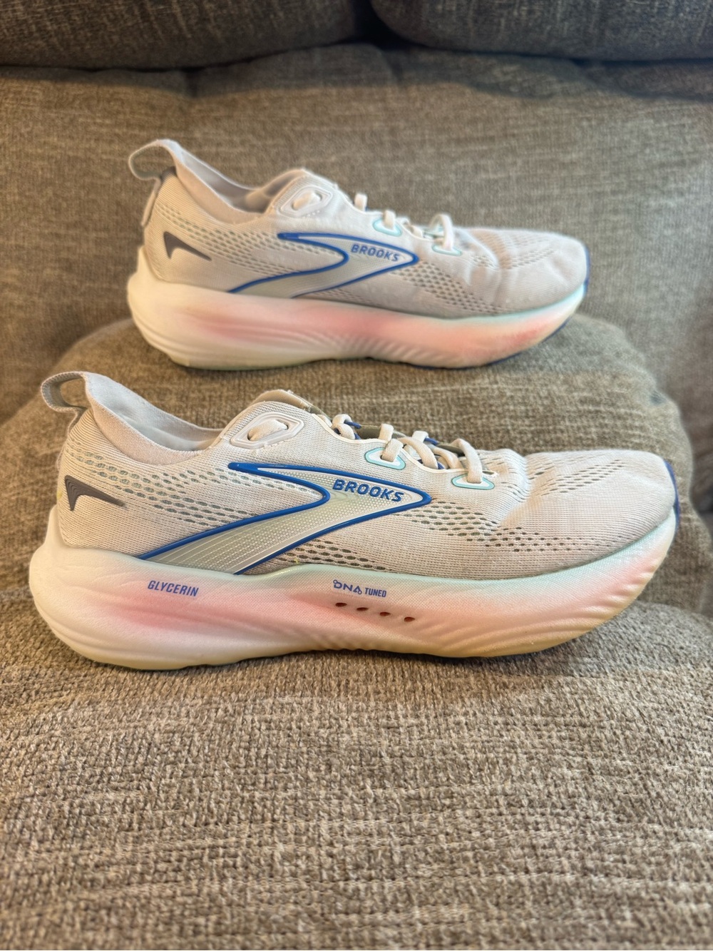 Brooks Women's Glycerin 22 White/Limpet Shell/Amparo Blue #1204341B110 Size 9